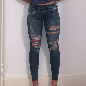 American eagle distressed jeans